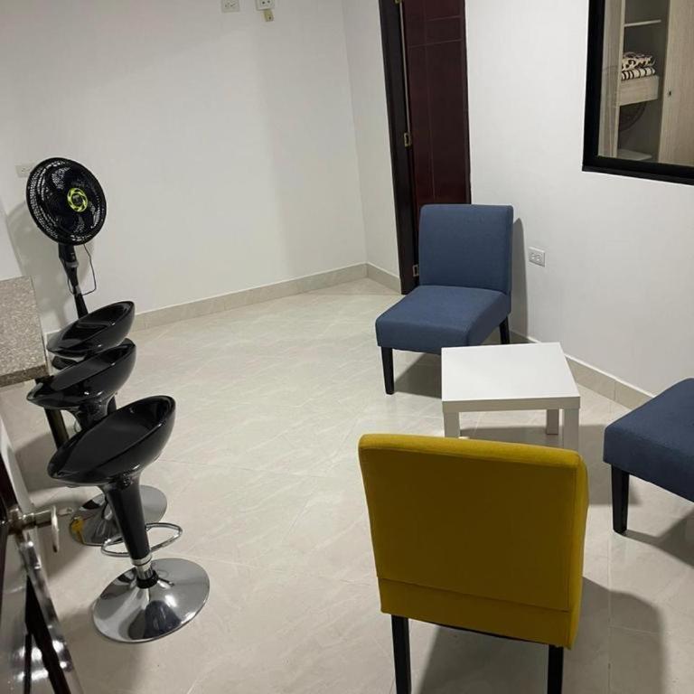 Apartamentos amueblados, zona céntrica-Cisneros- antioquia - Apartamento de 1 dormitorio - 12