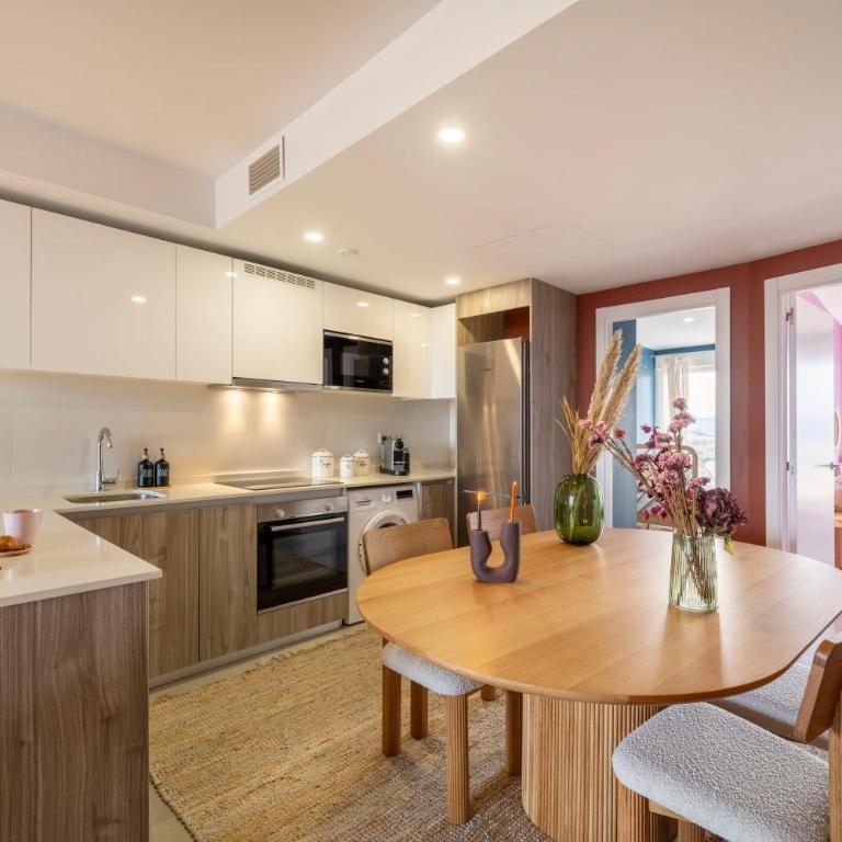 Gran Canet 2BR! Walk to Beach, Stunning Sea Views - Apartamento - 8