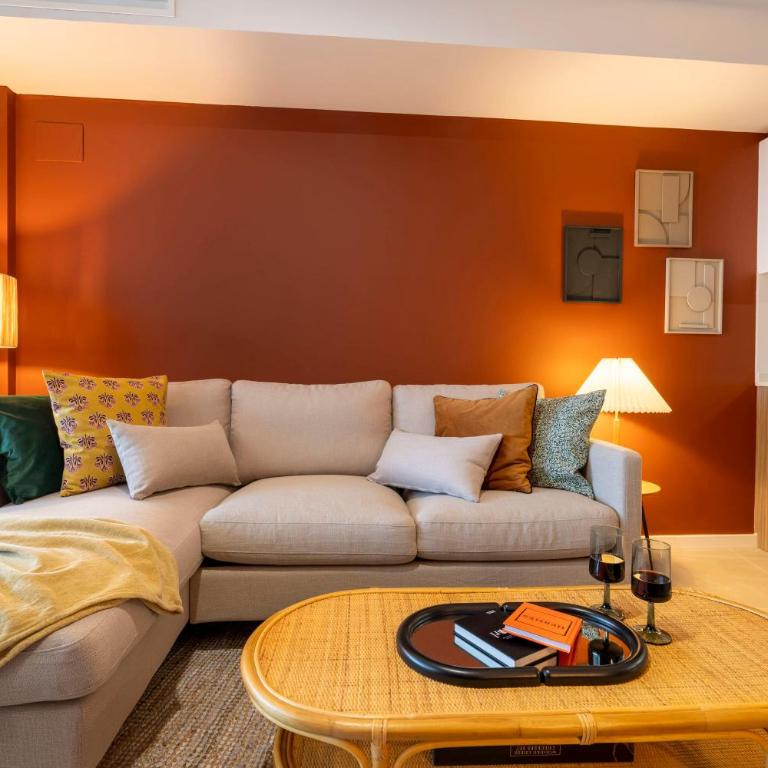 Gran Canet 2BR! Walk to Beach, Stunning Sea Views - Apartamento - 30