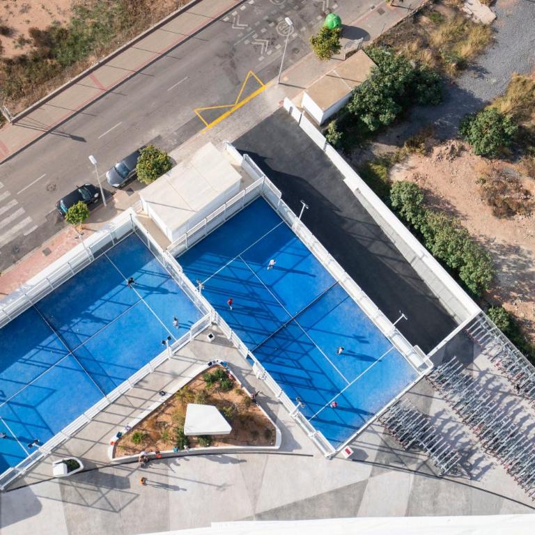 Gran Canet 2BR! Walk to Beach, Stunning Sea Views - Apartamento - 48