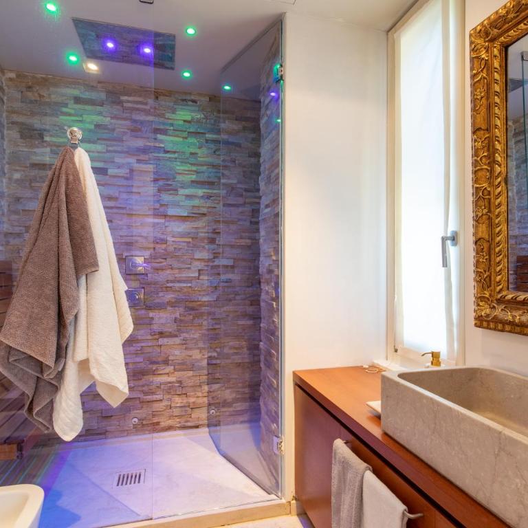 Porta Venezia- design apartment, 2-bedrooms, Netflix, wifi - Appartamento con 2 Camere da Letto - 2