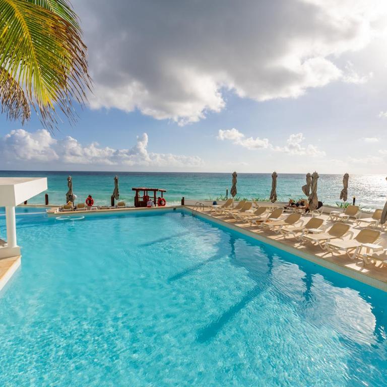 Beachfront Suite Deluxe -Best Ocean View, Resort with beach, Gym and Spa - Deluxe One-Bedroom Apartment with Ocean View - 34