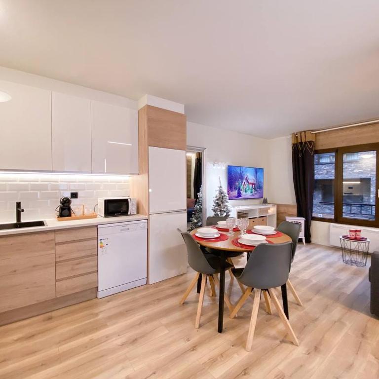 Apartamento Romántico & Céntrico En Encamp - 4pax l by BonesVacances - Appartamento con 1 Camera da Letto - 28
