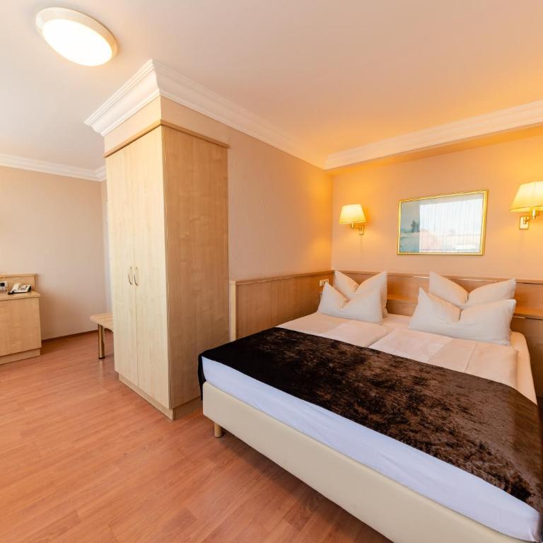 Hotel Royal - Zweibettzimmer - 3