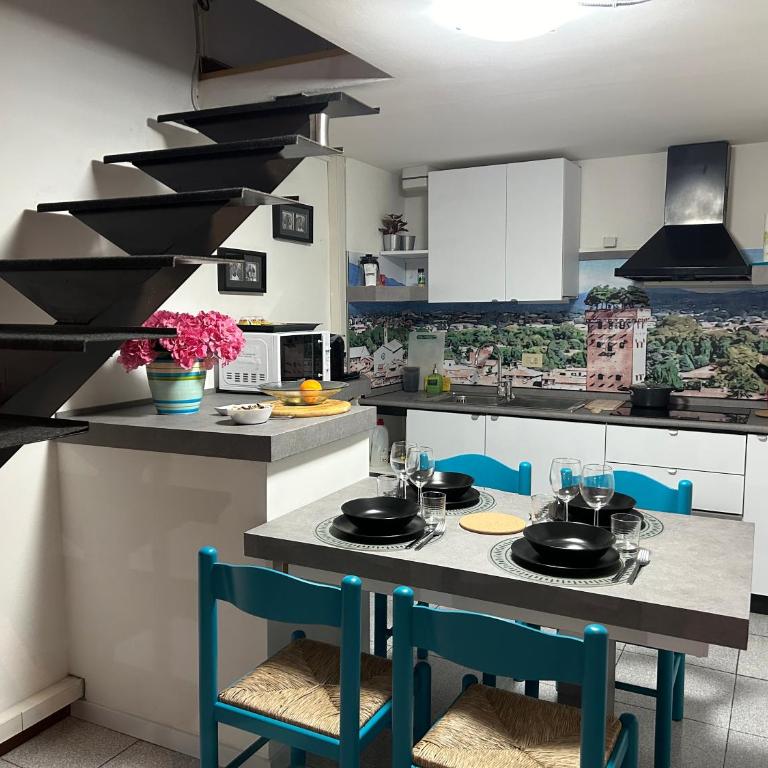 mansarda centro storico - Appartamento con 1 Camera da Letto - 2