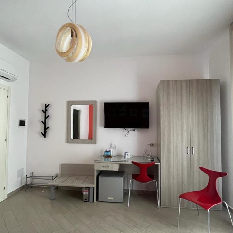 Colibri B&B - Triple Room with Private Bathroom - 9