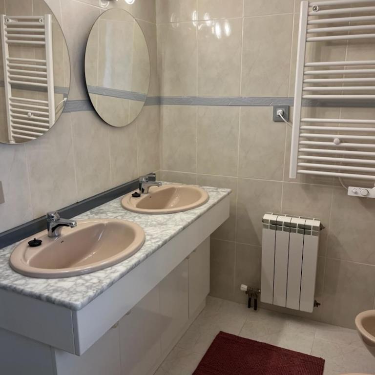 Appartement Duplex Rosas avec terrasse magnifique jacuzzi vue mer - Three-Bedroom Apartment - 42