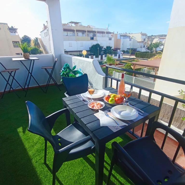 Acceso directo a playa naturista de Vera - Apartamento de 1 dormitorio - 2