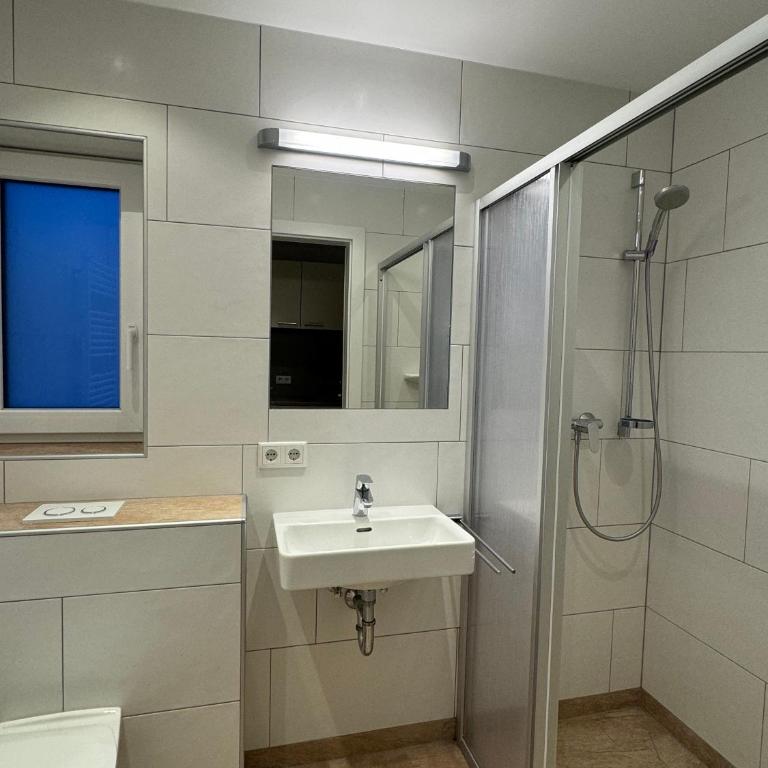 SKILL Mountain Lodge - Ski und Bike Hostel im Sommer mit JOKER CARD - Studio-Apartment - 10