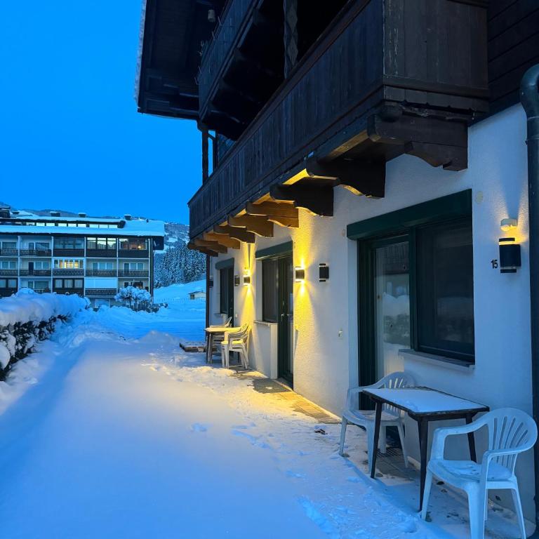 SKILL Mountain Lodge - Ski und Bike Hostel im Sommer mit JOKER CARD - Studio-Apartment - 12