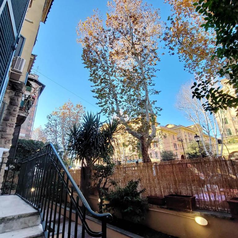 YCH-Brand new Vatican flat with terrace - One-Bedroom Apartment - 11