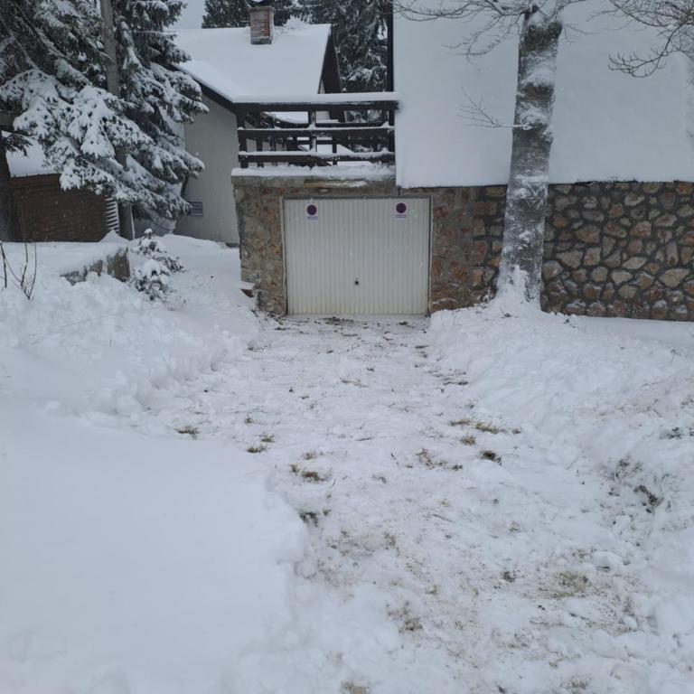 Vikendica Vedran Jahorina - Two-Bedroom House - 16