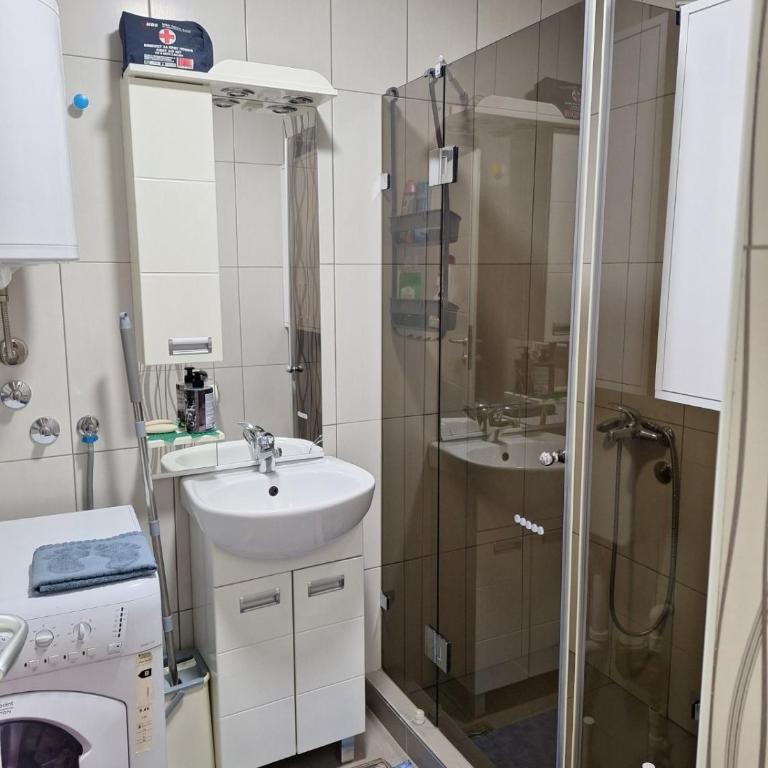 AKI APARTMAN - Apartman sa 1 Spavaćom Sobom - 2