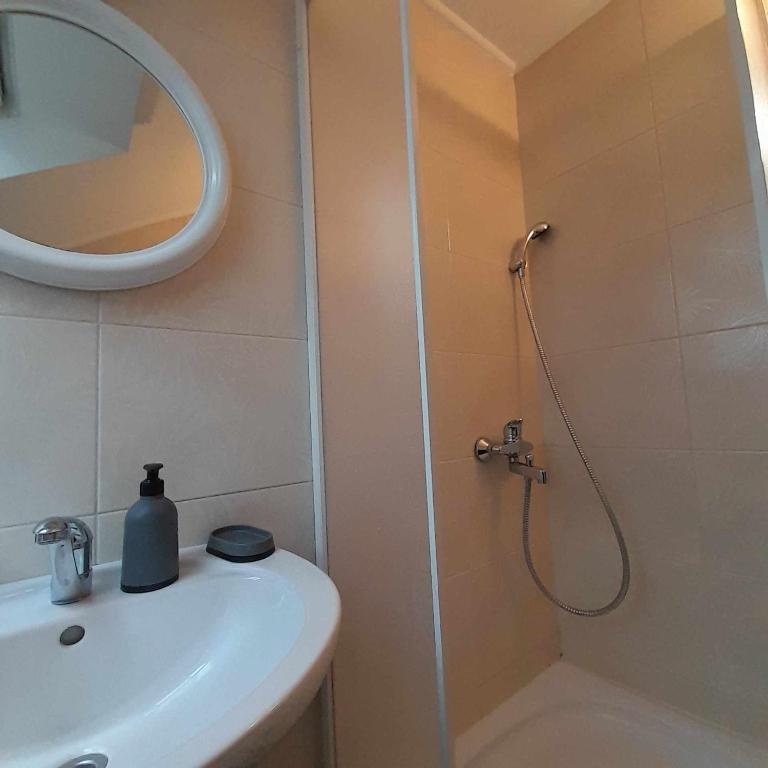 Villa Sabic - Free Garage & Panoramic View - Apartman sa 2 Spavaće Sobe - 13