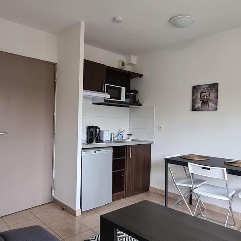 B210 Appartement DisneyLand Paris Parking et wifi - One-Bedroom Apartment - 10