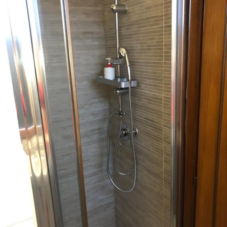 Moon River Guest House - Camera Matrimoniale con Bagno Privato - 1