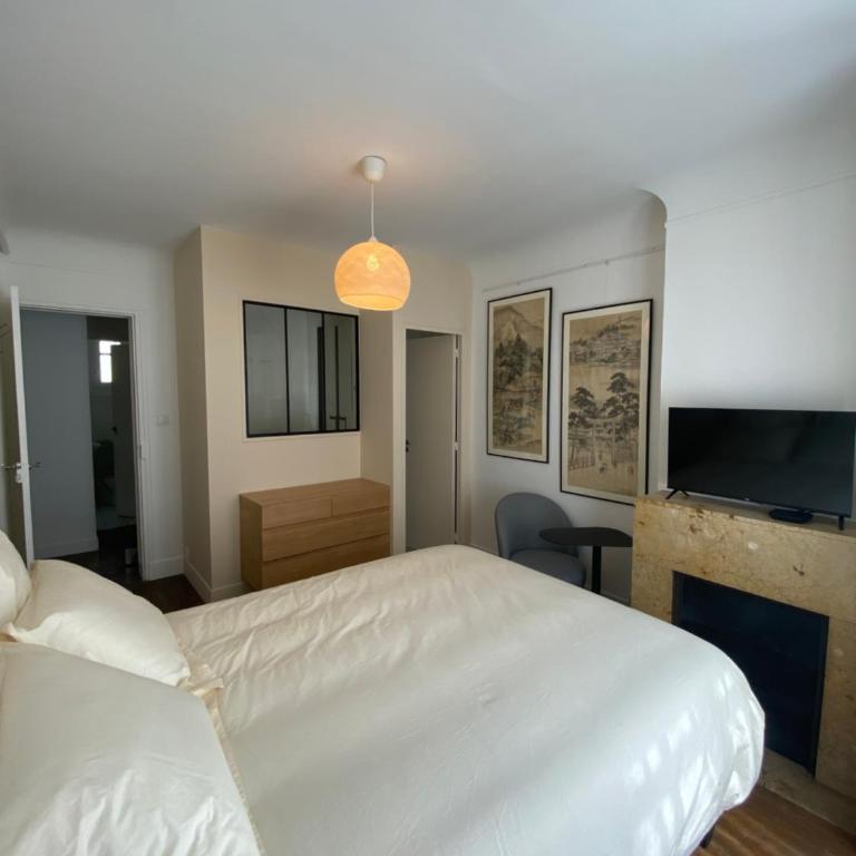Maison Auguste - Chambre Double avec Salle de Bains Privative - 1