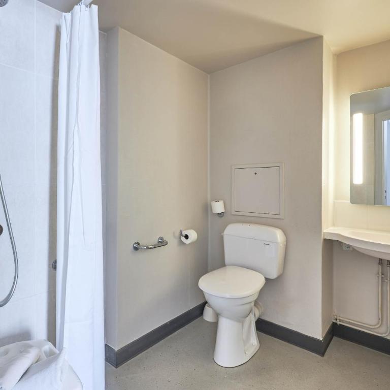 B&B HOTEL Honfleur - Chambre Double - Accessible aux Personnes à Mobilité Réduite - 4