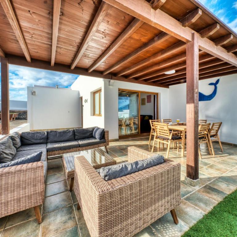 Casa Iria - Private pool and BBQ By Lanzarote Vacation Homes - Casa - 4