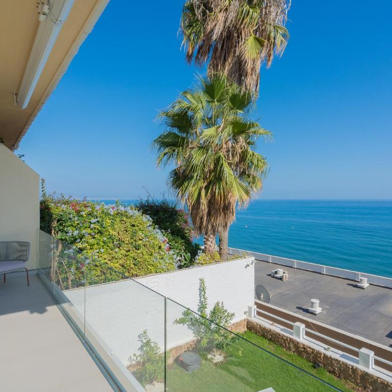 Casa Folimanka, 250sqm Garden Duplex with Jacuzzi, Sea View & Cinema - Two-Bedroom Apartment - 38