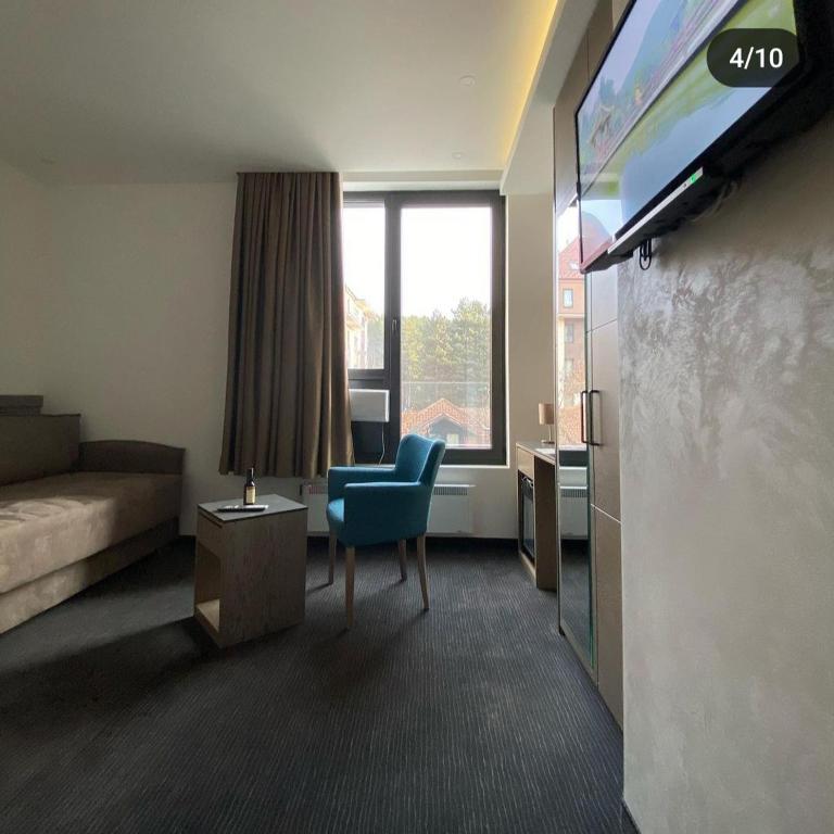 Apolo Royal studio - One-Bedroom Apartment - 4