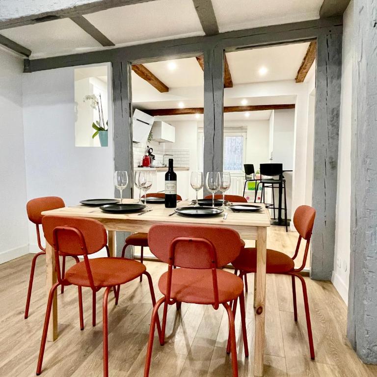 Strasbourg magnifique appartement centre ville Petite France - Three-Bedroom Apartment - 7