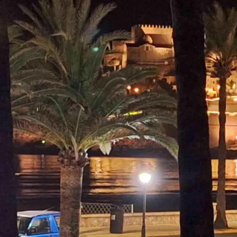 Primera línea, vistas al Castillo, Avda Papa Luna 10 - Apartamento con vistas al mar - 43