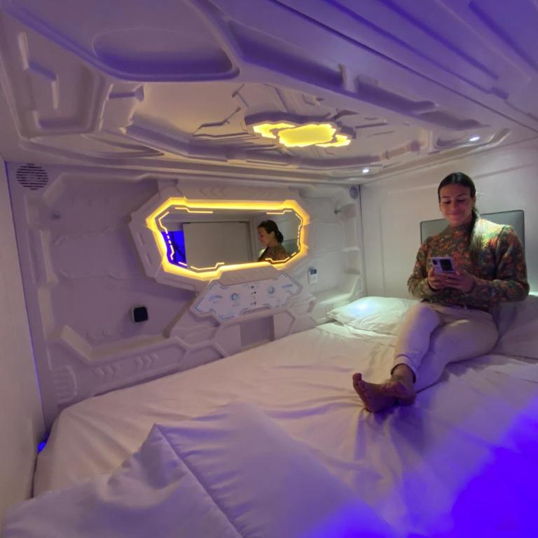 CAPSULE INN VALENCIA Hostel - Mixed Dormitory Room - 4