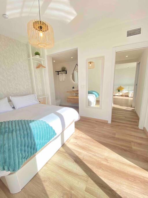 Marbella Beach Front View by Sol Maestranza - Two-Bedroom Apartment - 32