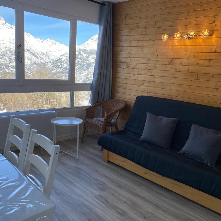 Studio Puy Saint Vincent 1600 aux pieds des pistes - One-Bedroom Apartment - 1