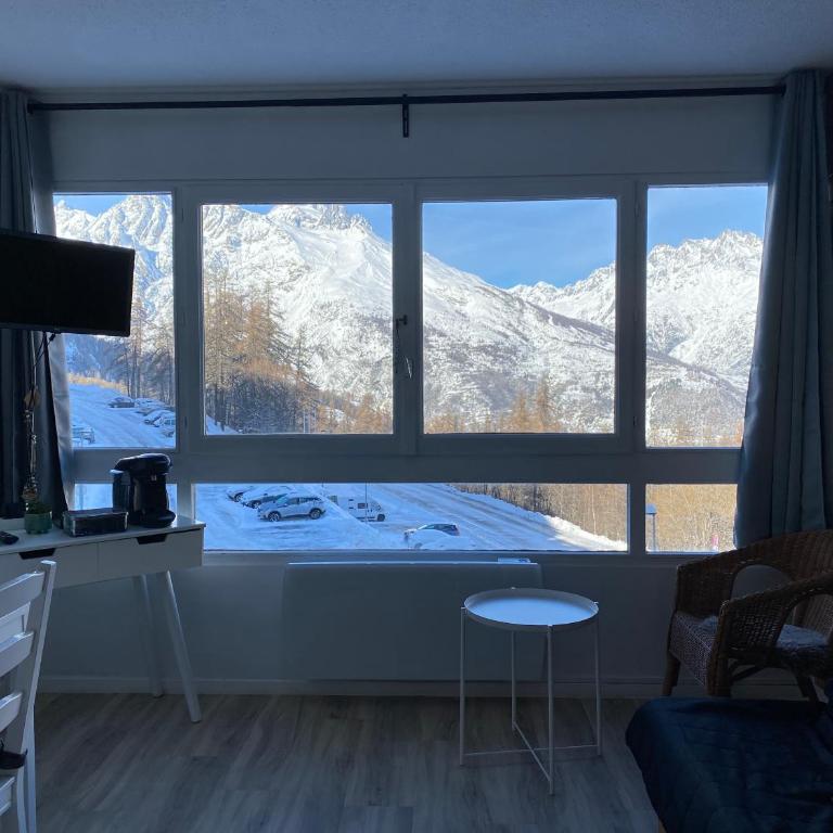 Studio Puy Saint Vincent 1600 aux pieds des pistes - One-Bedroom Apartment - 4
