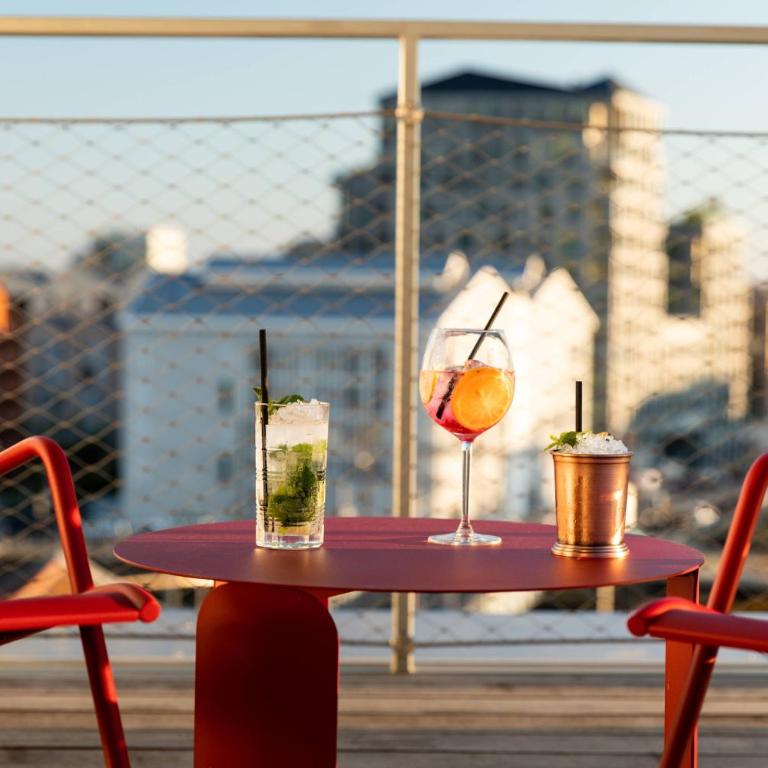 Moxy Bordeaux - Chambre Moxy Sleeper avec Toit-Terrasse - Vue sur Port - 8