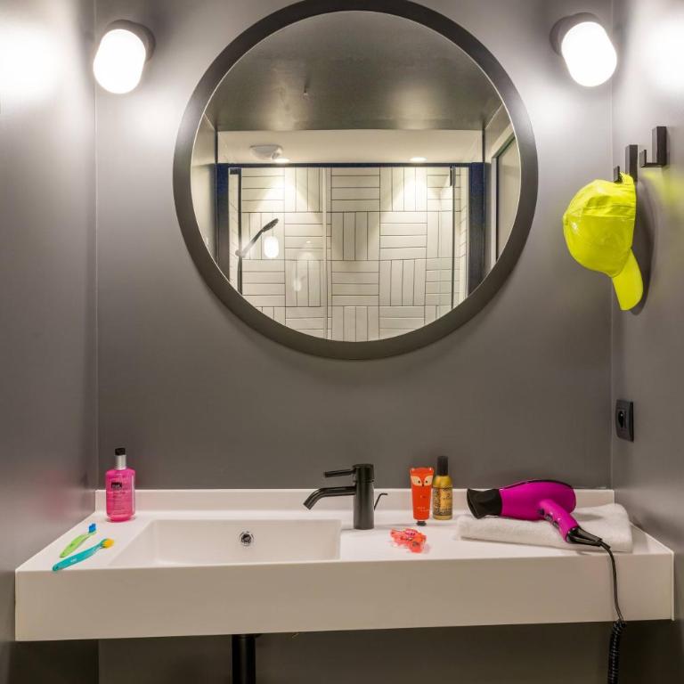 Moxy Bordeaux - Chambre Moxy Sleeper avec Toit-Terrasse - Vue sur Port - 7