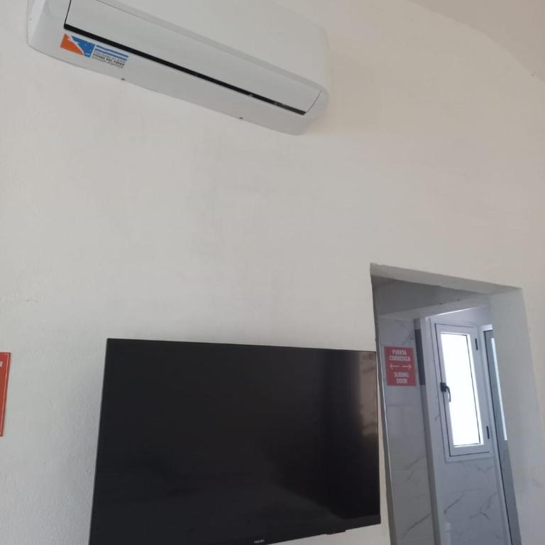BROTHERS HOSTEL - Estudio - 9