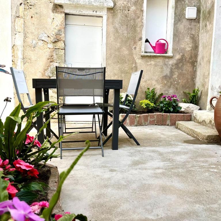 Appartement situé au cœur des belles ruelles sablaises - 5 pers - Apartment - 3