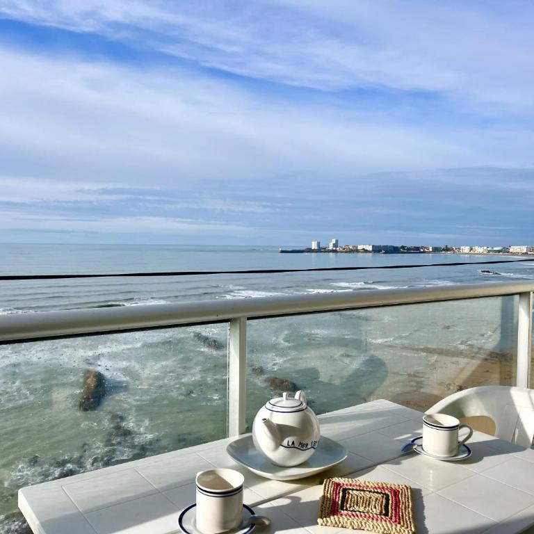 Joli appartement avec vue imprenable sur la baie des Sables - 4 pers - Studio - 12