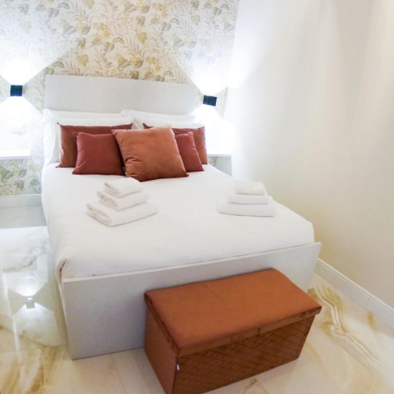 RESIDENZA ROSA - Appartamento con 2 Camere da Letto - 2