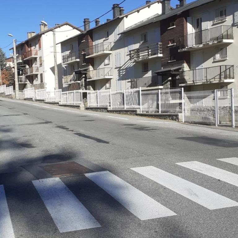 Appartement T2 entièrement rénové dans résidence calme - Appartement 1 Chambre - 6