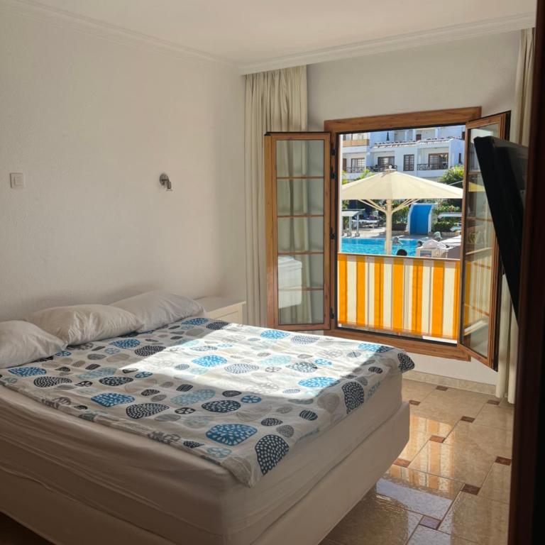 Hotel Marysol Accessible Los Cristianos Atlantic View - Apartamento con vistas a la piscina - 16