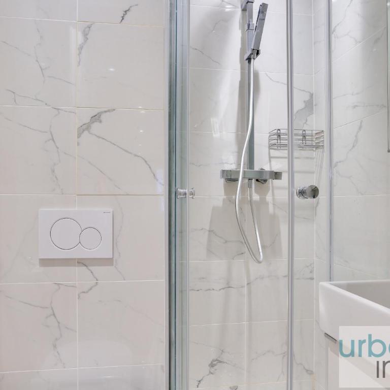 Urban Flat 103 - Spacious Flat near Grands Boulevards - Appartement - 16