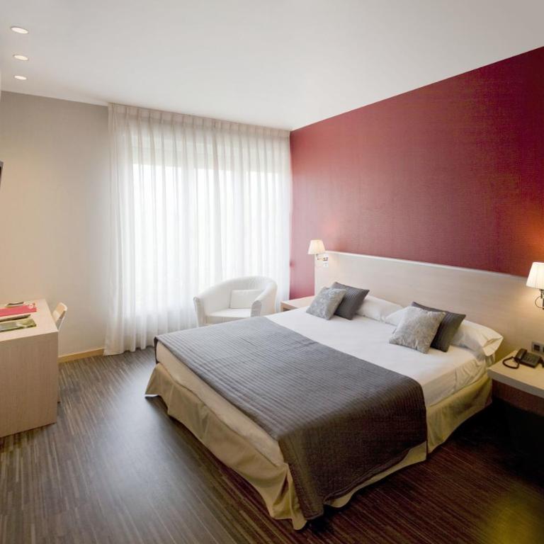 Hotel Asturias - Habitación doble con bañera de hidromasaje o sauna - 1 o 2 camas - 7
