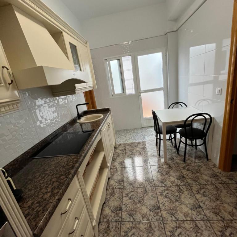 Bonito apartamento cerca de la playa - Apartamento de 2 dormitorios - 17