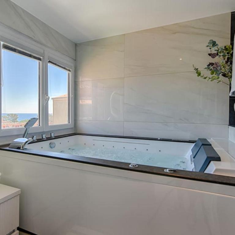 Sea view & spa suite: 3min beach - Estudio - 11