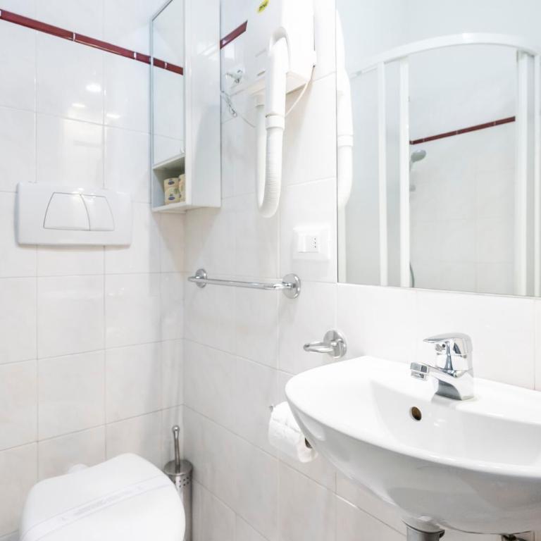 Piattellina 8 Apartment - Two-Bedroom Apartment - 24