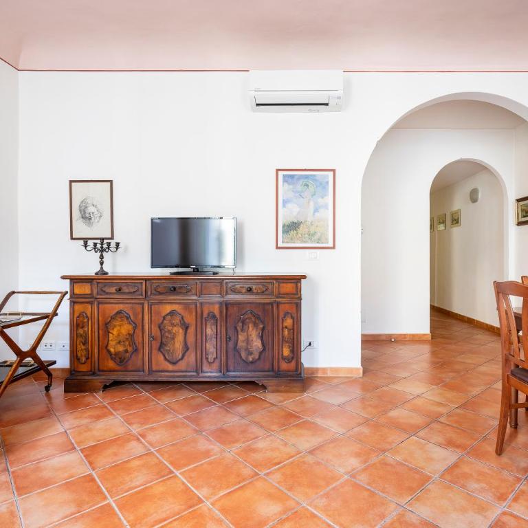 Piattellina 8 Apartment - Two-Bedroom Apartment - 9