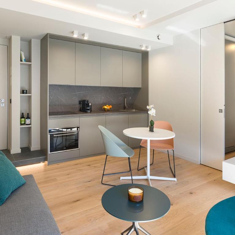 Aera Suites 303-304-305 - Appartamento con Balcone - 8