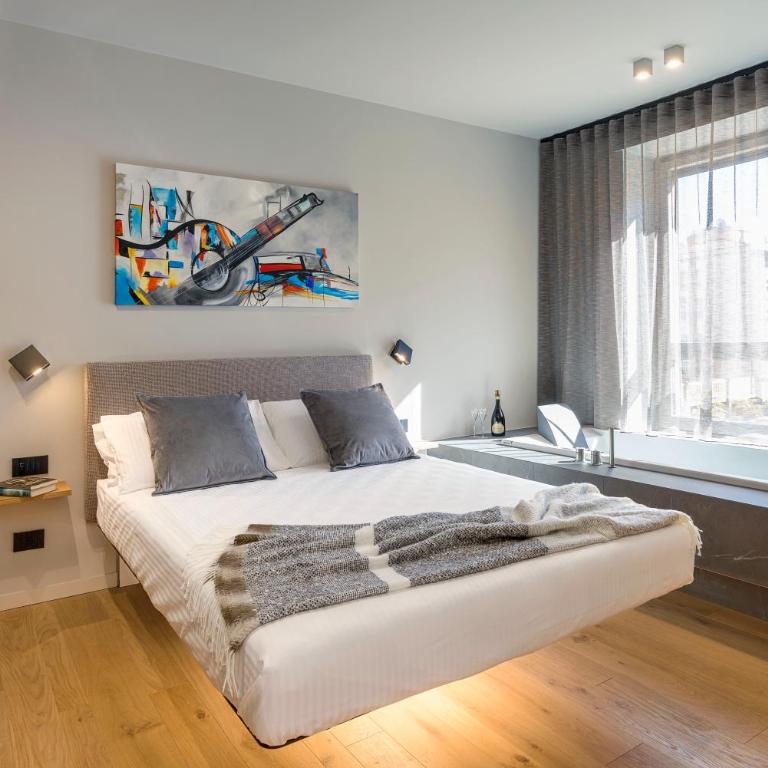 Aera Suites 303-304-305 - Appartamento con Balcone - 1