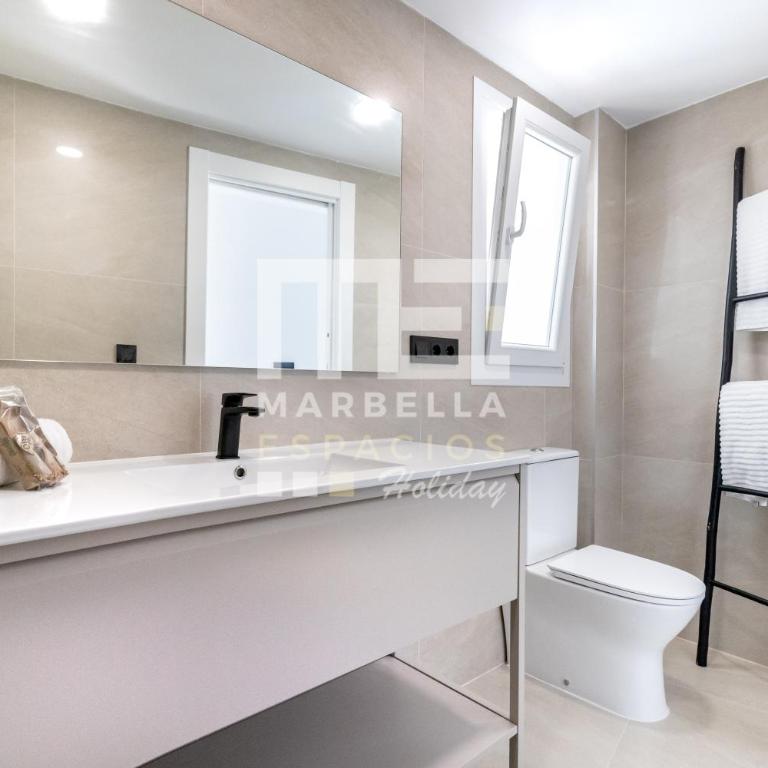 El Dorado 3 dormitorios cerca Puerto Banus - Three-Bedroom Apartment - 40
