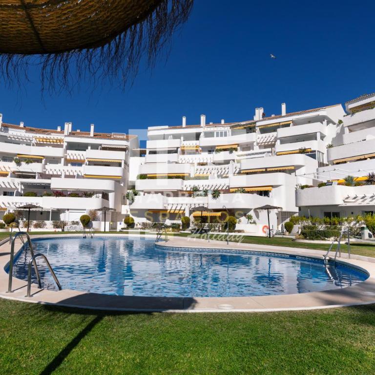 El Dorado 3 dormitorios cerca Puerto Banus - Three-Bedroom Apartment - 84