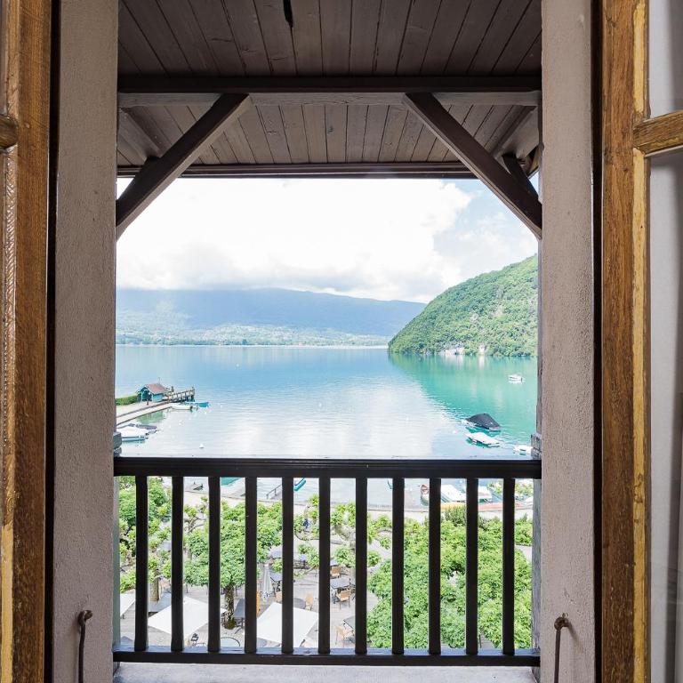Hotel Le Cottage Bise - Chambre Double ou Lits Jumeaux - Vue sur Lac et Jardin - 5